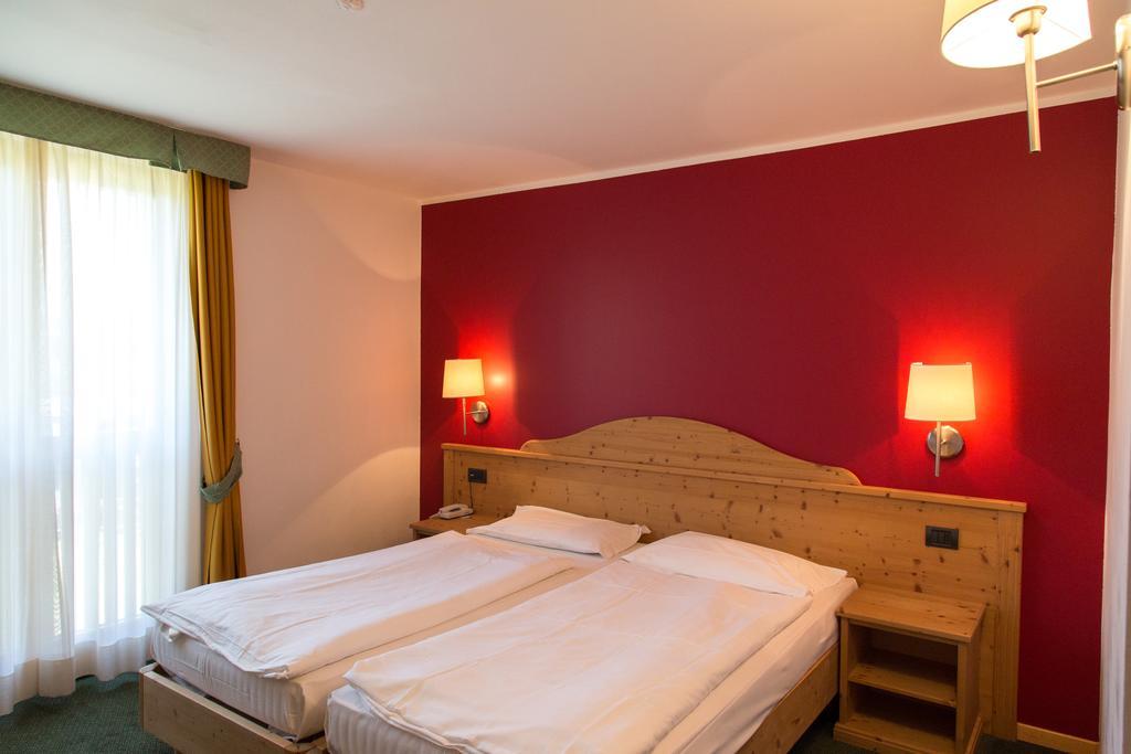 Alpine Mugon Hotel Vason Exterior photo